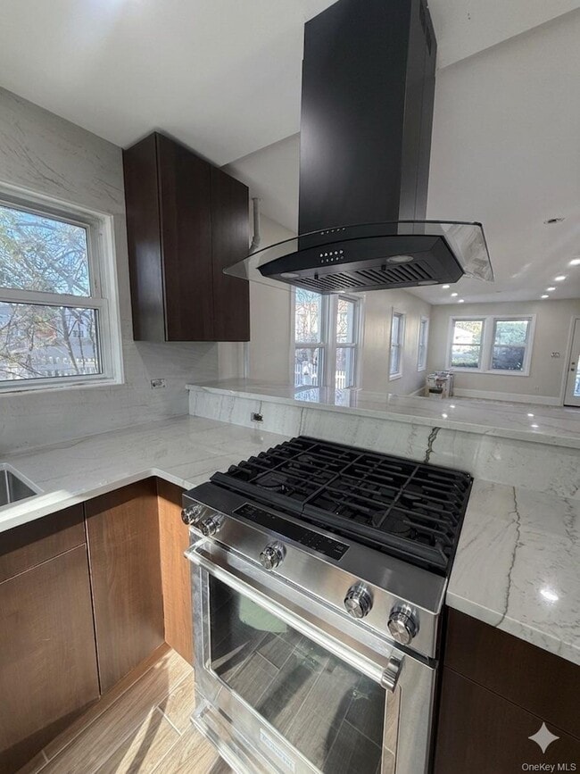 Photo - 2674 Johnson Pl
