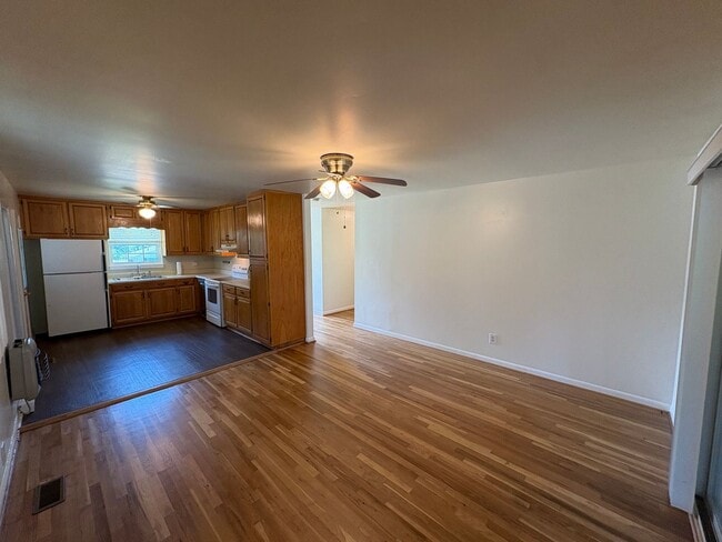 Photo - For Rent