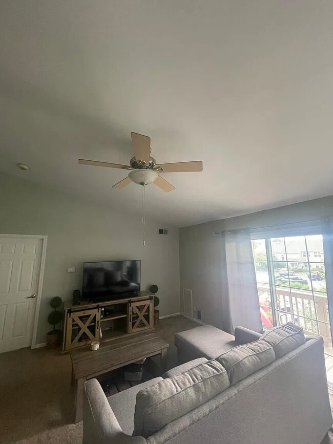 Photo - 18020 Beacon Hill Dr