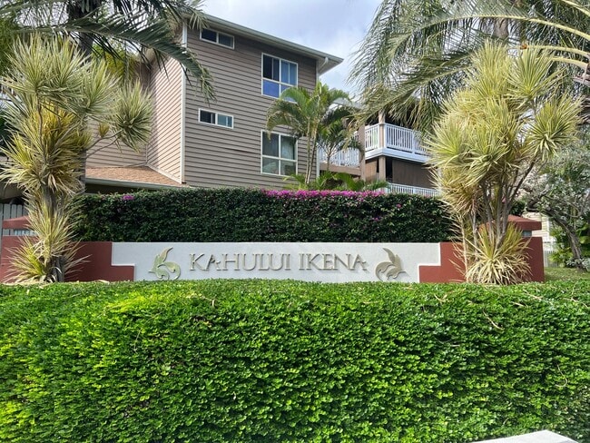 Building Photo - Central Maui - 3 bedroom, 2 bath condo, 5 min from hospital, Kaiser & gov't facilities Unit 112
