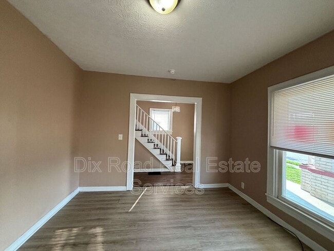 Photo - 1903 Tytus Ave