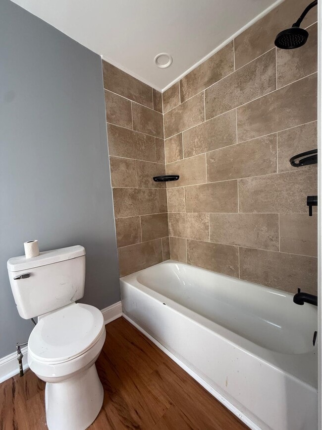 Photo - 1242 Muhlenberg St
