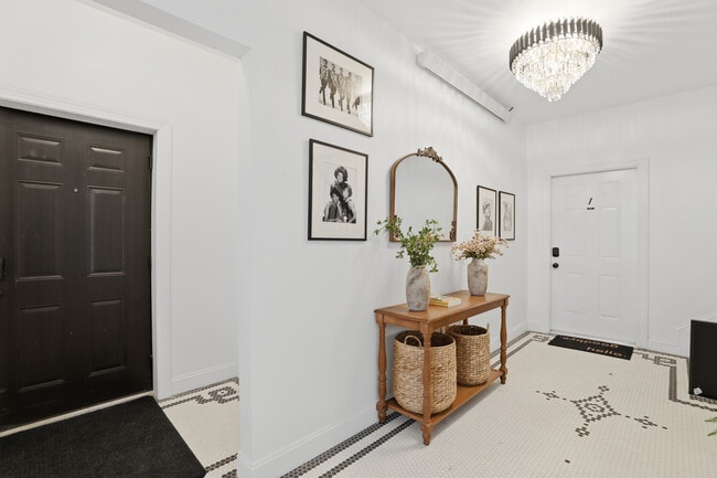 Photo - 4635 John R St