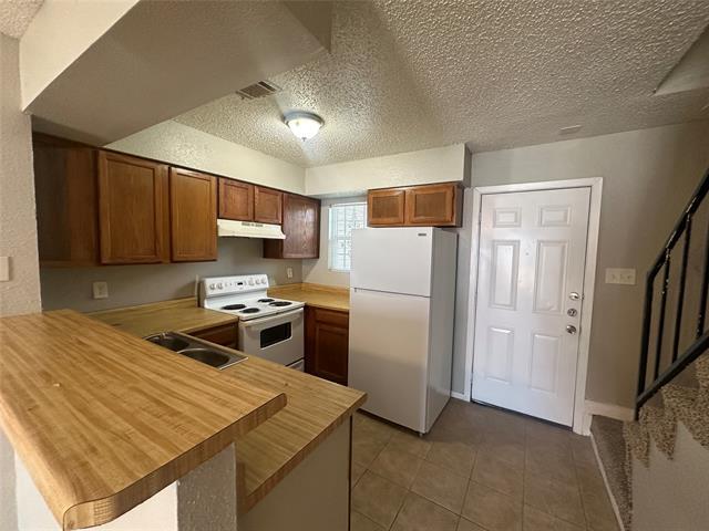 Photo - 9447 Olde Towne Row