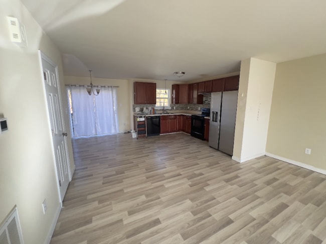 Photo - 4518 Wistar Rd