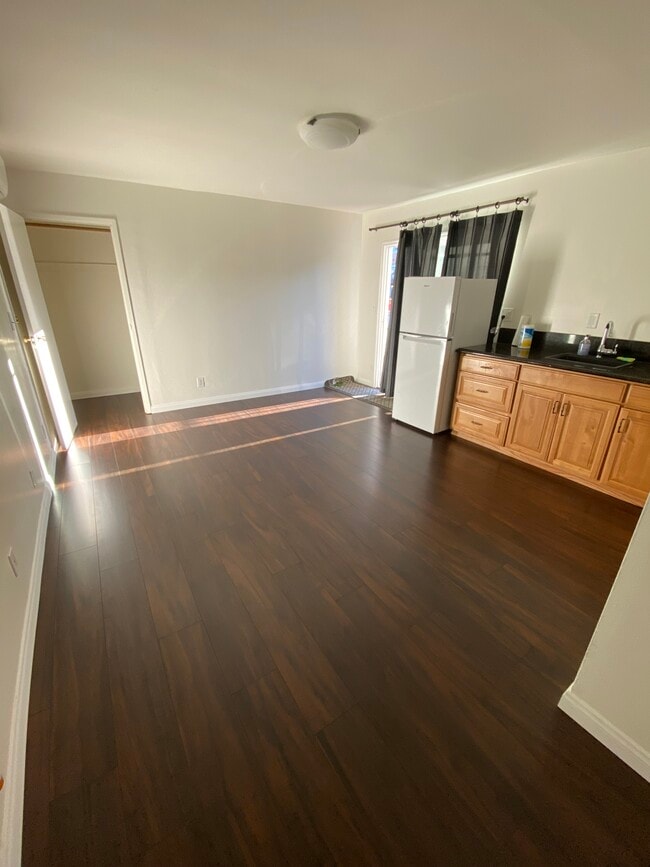 Photo - 2010 Pacific Ave Unit #1