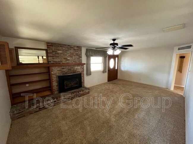 Photo - 228 W Teapot Dome Ave