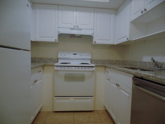 Photo - Great value 1/1 near SPC, Tyrone, Pinellas Trail & Azalea Rec