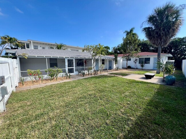 Building Photo - 1235 Beach Rd Unit 2