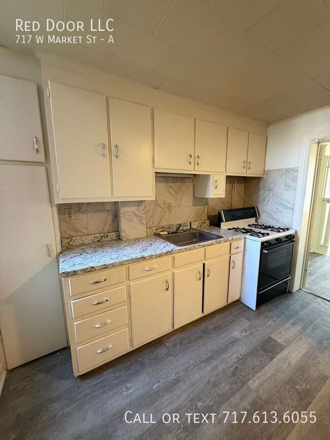 Photo - 717 W Market St Unidad A
