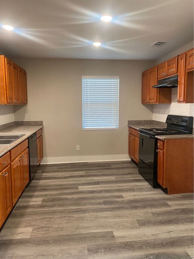 Camille Village Apartment Homes Pass Christian, MS