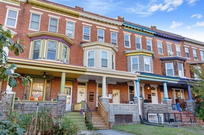 Building Photo - 2916 Guilford Ave Unit 3