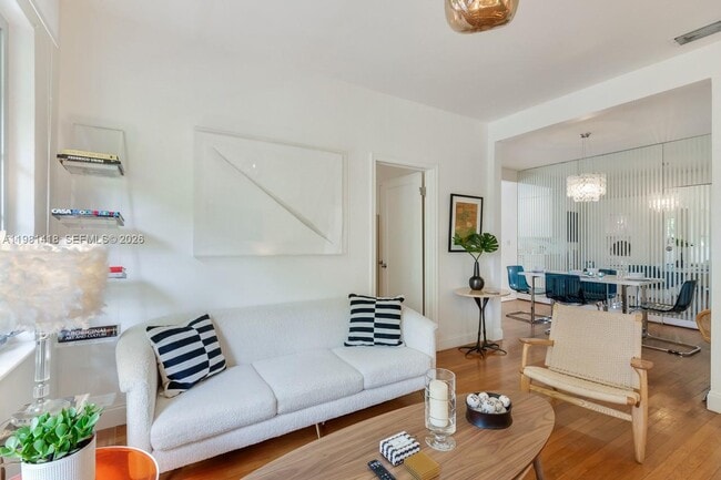 Photo - 739 11th St Unidad 12