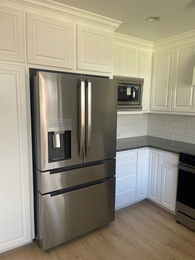 Photo - 5311 Emerson Ave