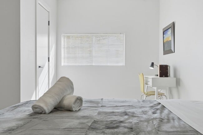 Photo - 4 bed with back yard in great East side location.