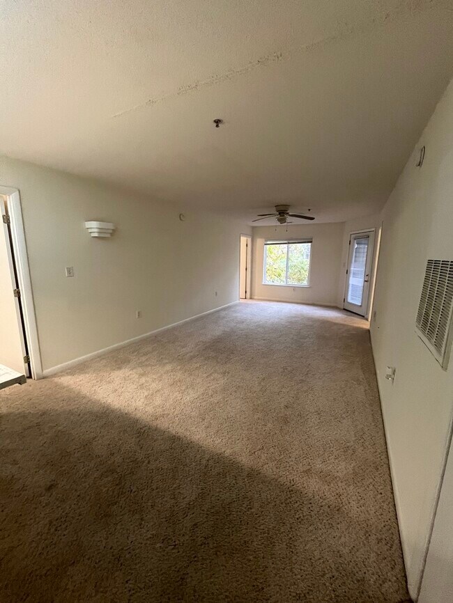 Photo - Don't Miss Out! 4 Bed 4 Bath! Washer/Dryer included! Unit 204