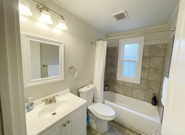 Photo - 16818 Kenyon Rd Unidad 1