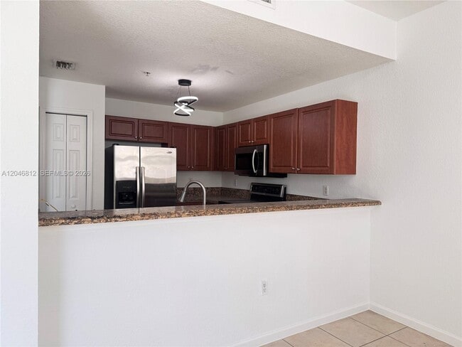 Photo - 11102 NW 83rd St Unit 203