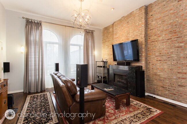 Photo - 2113 W Washington Blvd Unit 1