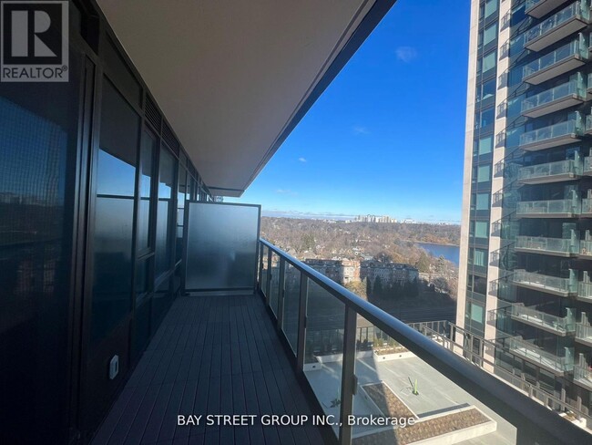 Photo - 1928 Lake Shore Blvd W Unité 1706