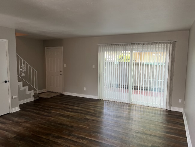 Photo - 6140 Gloria Dr Unidad 13