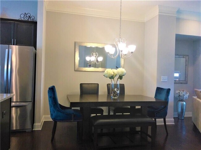 Photo - 4475 Donahue Ave