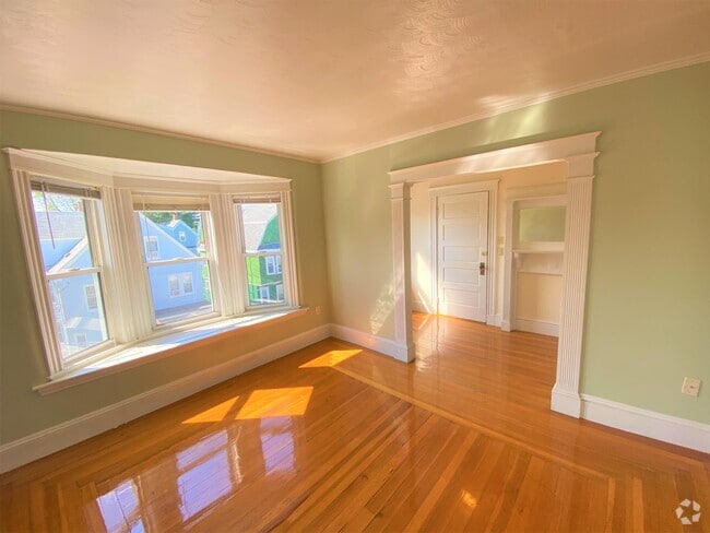 Building Photo - 51 Pearson Ave Unit 3 Rental