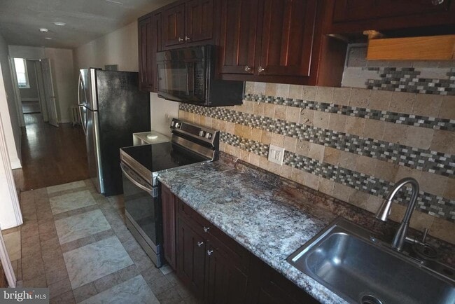 Photo - 804 Cathedral St Unit 7