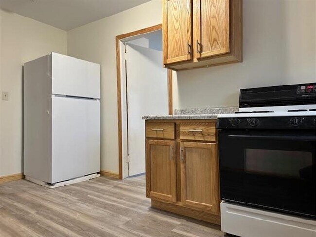 Photo - 7105 Main St Unidad 3