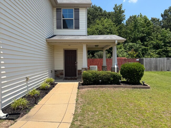 Building Photo - 377 Roanoke Dr