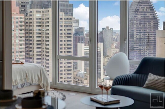 Building Photo - East 44th Street Unit 40N