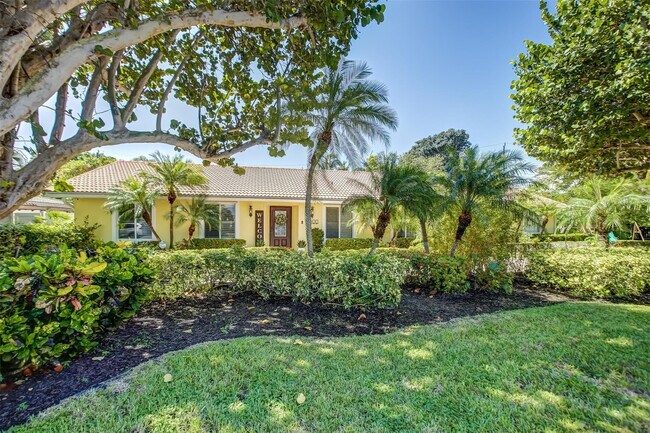 2600 N Riverside Dr