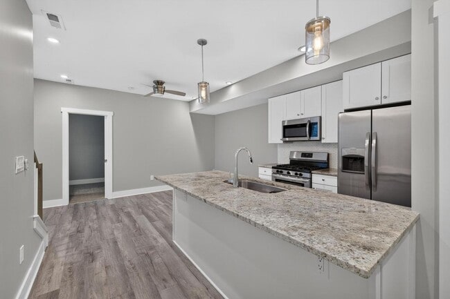 32 Horton Pl Unit Lower