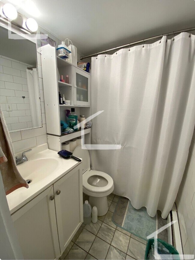 Photo - 32 Irving St