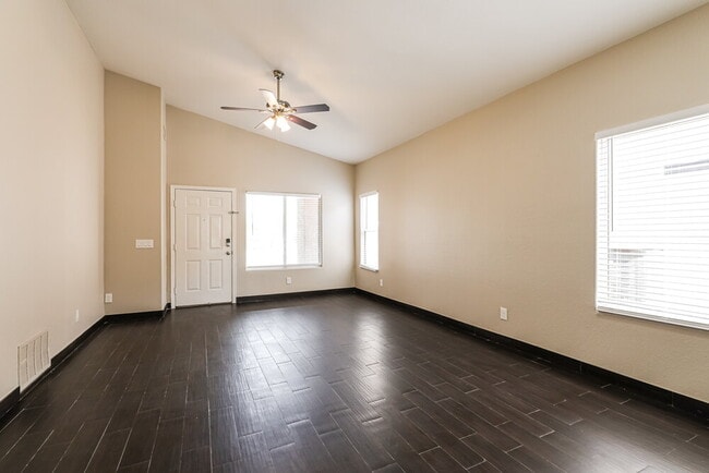 Photo - 9204 E Muleshoe St
