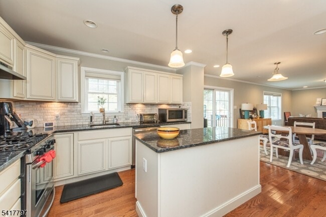 Photo - 78 Western Ave