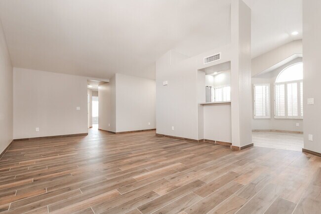 Photo - 4853 W Kristal Way