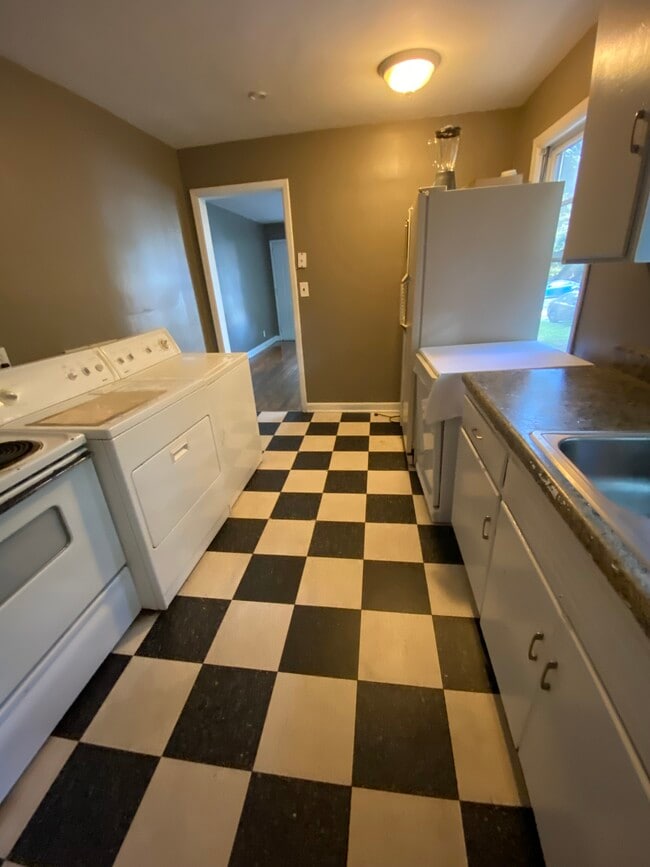 Photo - 1100 Willowbrook Dr Unit EP