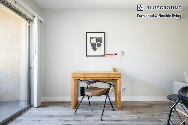 330 N Crescent Dr Unit SI FL3-ID400