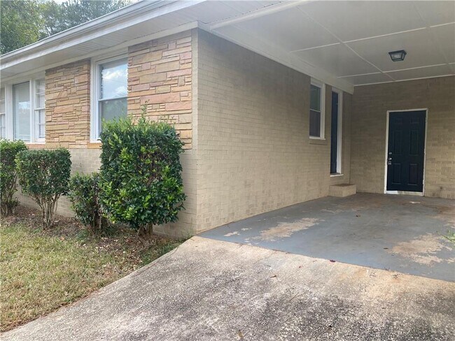 Photo - 2493 Miriam Ln