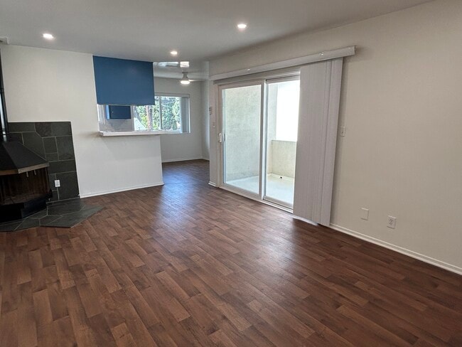 Photo - 1839-1841 Colby Ave