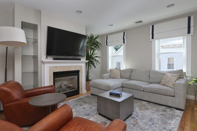 Photo - 79 School St Unit 2