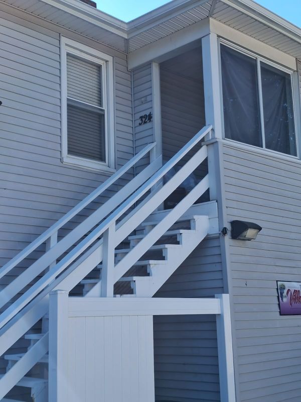 324 Naugatuck Ave