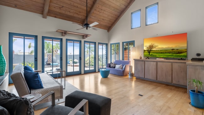 Photo - 2027 Glasgow Ave