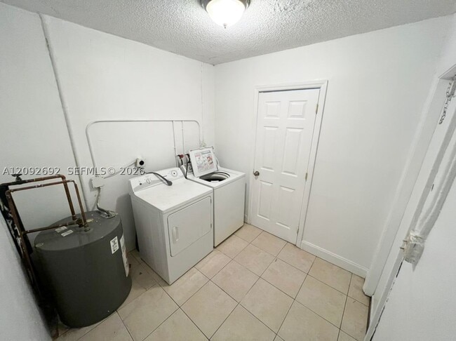 3461 NW 17th St
