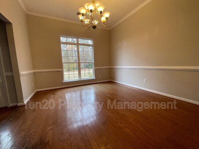 Photo - 177 Richardson Rd