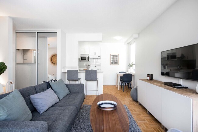 Photo - Somerset Unit 00607