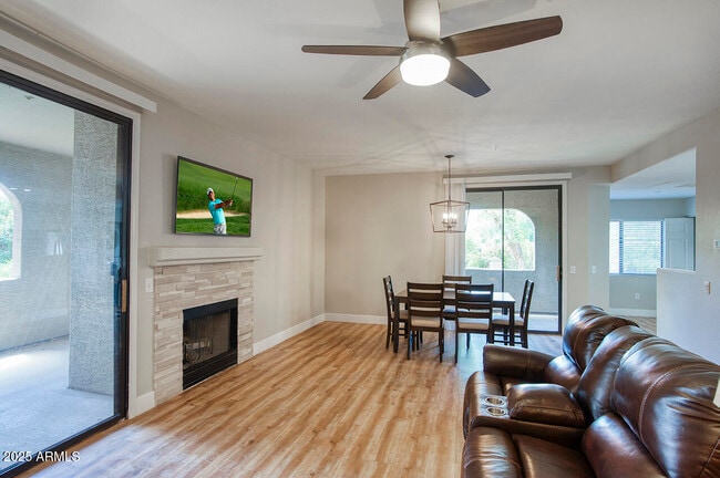 Photo - 15252 N 100th St Unidad 1165