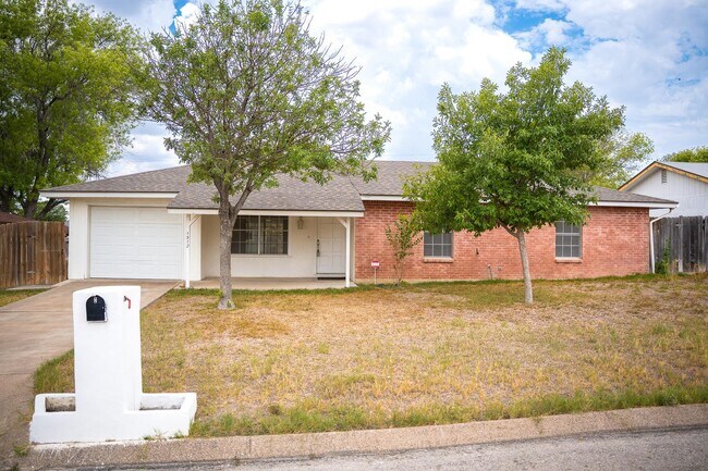 Photo - 1512 Ave U House