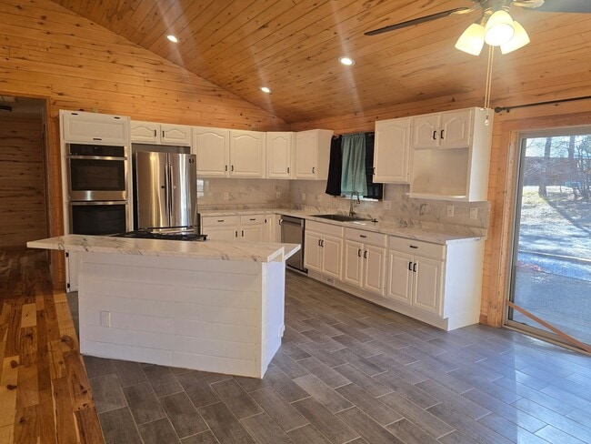 Photo - Lovely Lakewood Home